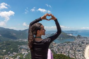 Trilha Morro 2 Irmãos_Guia Rebecca
